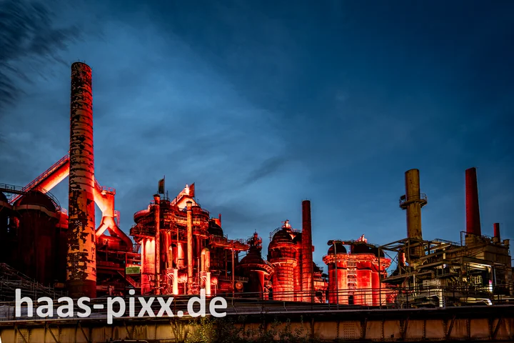 UNESCO-Weltkulturerbe Völklinger Hütte bei Nacht