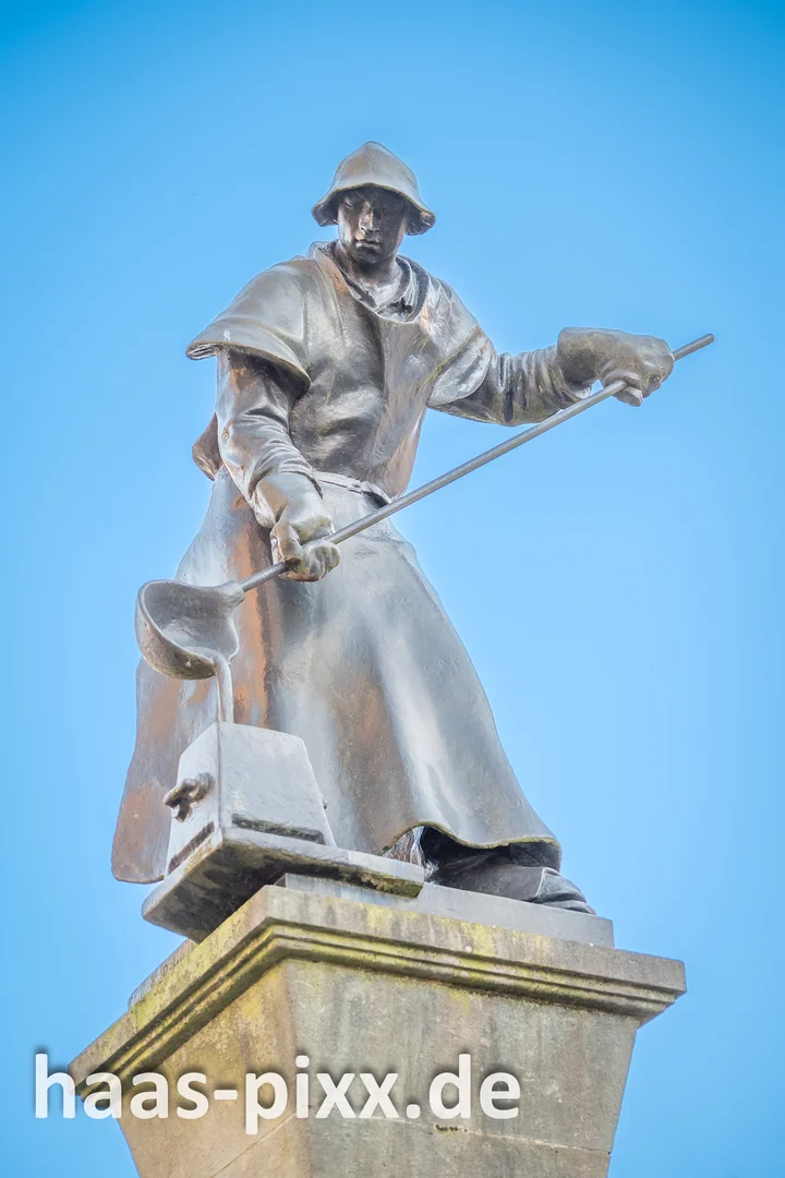 Skulptur 'Der Eisengießer', Neunkirchen